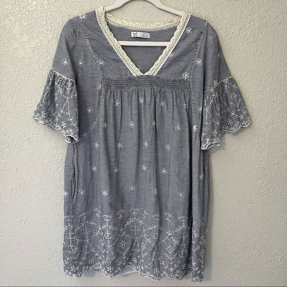 Zara 100% cotton bell sleeve eyelet mini dress with pockets medium, blue